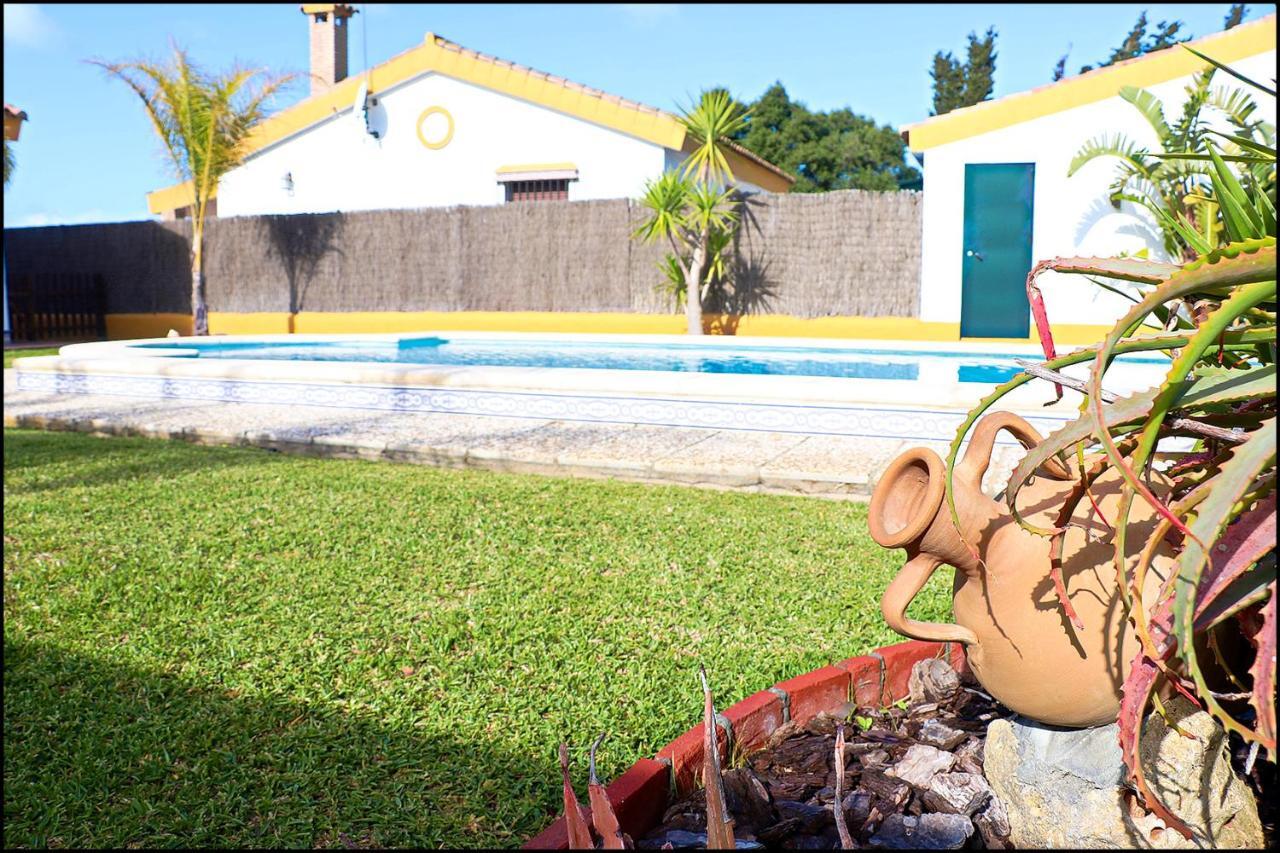 קוניל דה לה פרונטרה Chalet Con Piscina En Roche Viejo מראה חיצוני תמונה